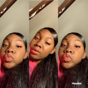 Meet your Posher, Yasmine